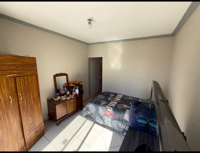 3 BEDROOM HOUSE FOR SALE IN VANDERBIJLPARK CE 3